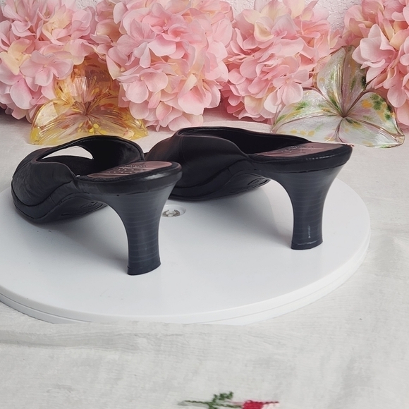 Aerology by AER0SOLES Sling Pump Open Toe Beige Leather Rubber Sole Size: 7 - Picture 5 of 12